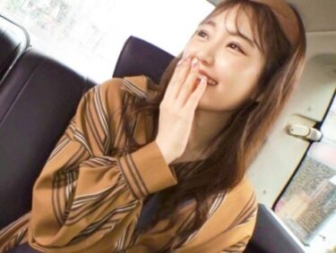素人×ハメ撮り：＜車内フェラ＞※激カワ美少女が車の中で従順フェラ♥超絶ドМなエロ娘が潮吹き絶頂→生チン責めで種付けフィニッシュｗｗｗ