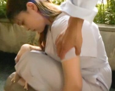 素人×ハメ撮り：＜泥酔＞※閲覧注意※酔い潰れた爆乳美女に無許可挿入！ほぼレ●プ状態で中だしする一部始終がヤバすぎる…。＜睡眠姦＞