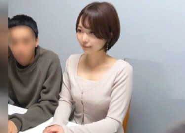 素人×ハメ撮り：＜人妻×中出し＞※ショートカットの美人妻を種付け開始♥他人チンポで中だしする精子提供SEXがヤバすぎるｗｗｗｗ