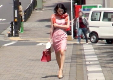 素人×ハメ撮り：＜人妻ナンパ＞※セレブ系の美魔女妻(35)をガチナンパ♥他人チンポで中出しされる美熟女がヤバいｗｗｗｗ＜三十路＞