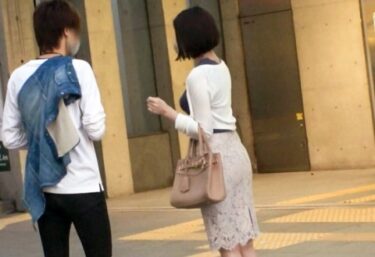 素人×ハメ撮り：＜熟女×OL＞※清楚系の美魔女秘書をガチナンパ→ハメ撮り開始♥男優チンポでイキ乱れる美熟女がめちゃシコすぎるｗｗｗ