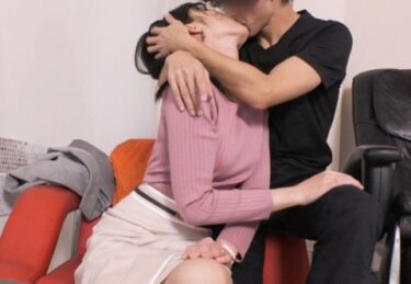 素人×ハメ撮り：＜人妻NTR＞※欲求不満のドМ妻(29)を他人棒で寝取り開始♥マジイキ連発の淫乱美女が欲望全開イキまくりｗｗｗｗ