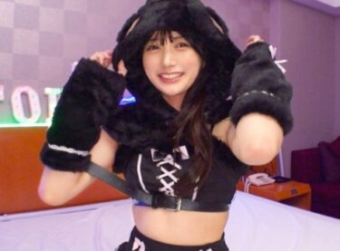 素人×ハメ撮り：＜コスプレ＞※激カワ女子●生のハメ撮り動画ｷﾀ━(ﾟ∀ﾟ)━♥童顔美少女が追撃ピストン責めでエビ反り痙攣絶頂！！