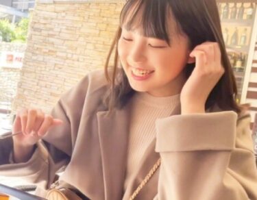 素人×ハメ撮り：＜素人＞※激カワ美少女(20)がトイレでご奉仕フェラ♥ビッチ娘のRRマンコに中だしフィニッシュｗｗｗｗ＜貧乳/微乳＞
